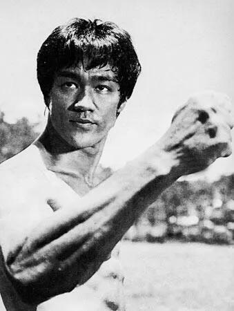 真功夫明星，点亮心灵之光