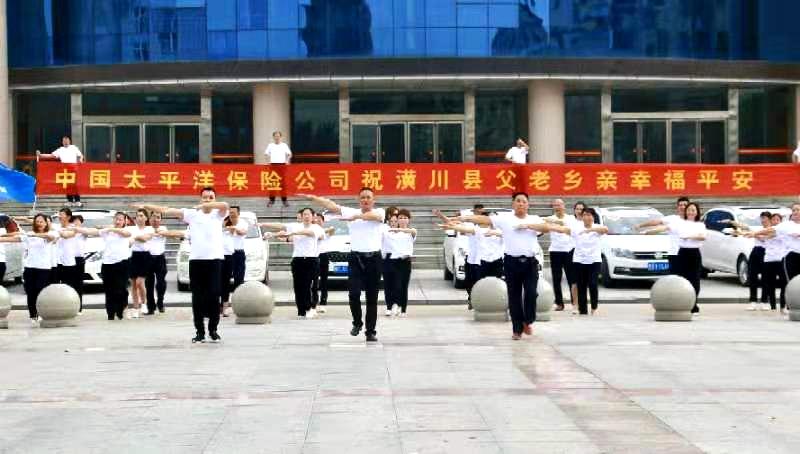 2025年太平洋晨练风采，小巷深处的独特晨练小店