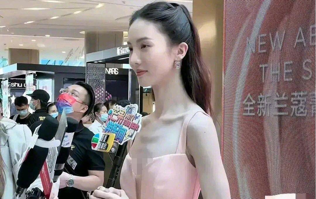 自然美景下的私密旅行，最新顶屁股体验